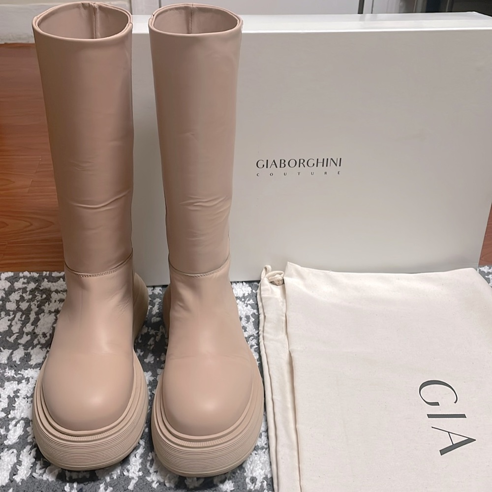 GIA BORGHINI COUTURE Nude calf leather combat pull-on boots EU/IT38 US8